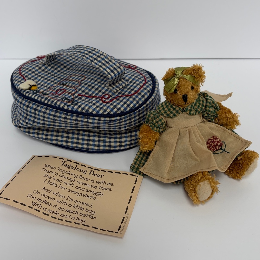 GOOSEBERRY PATCH Tagalong Bear & Carrying Bag